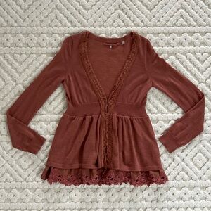 Anthro Knittted & Knotted Duchesse Boho Lace Trim Cardigan Top size Medium